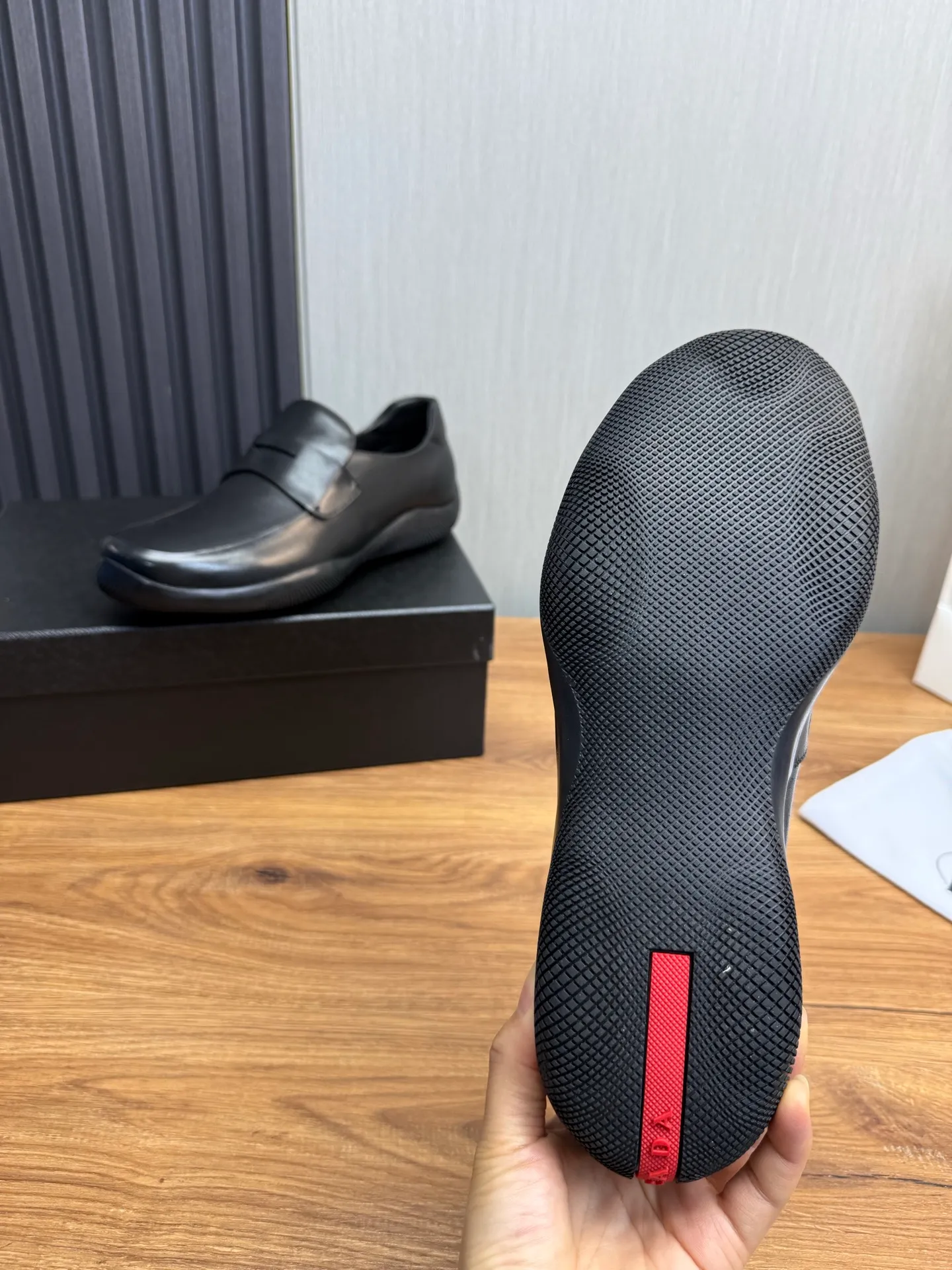 Men's shoes 💰760💰 [PRADA] New models synchronized with the official website, high-quality shipments ✔️Best sellers🔥 Original cowhide + cowhide lining, 1🆚1 replica, original original sole, 38-45 (men's 38.45 custom-made, non-refundable)